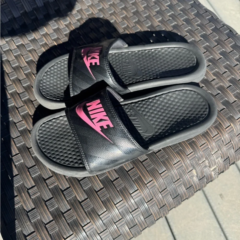 Nike stylish slides